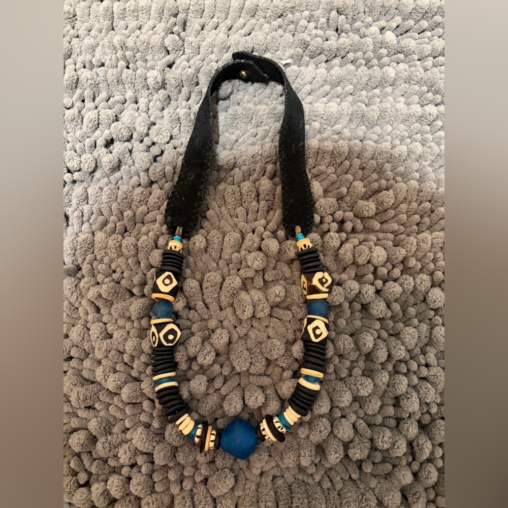Elegant Black and Blue Beaded Necklace